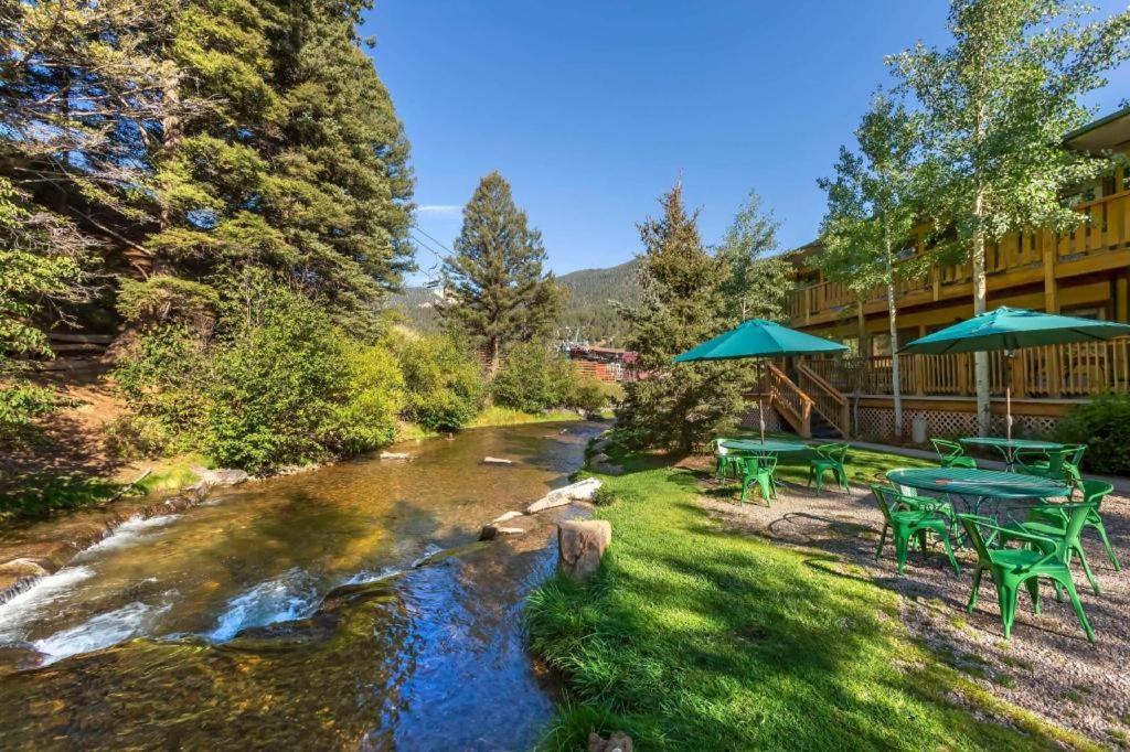 Best Western River'S Edge Red River Buitenkant foto
